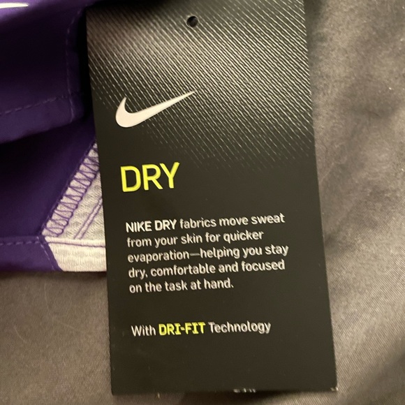 Nike Women’s Running split shorts. Size small. NWT - Picture 4 of 5